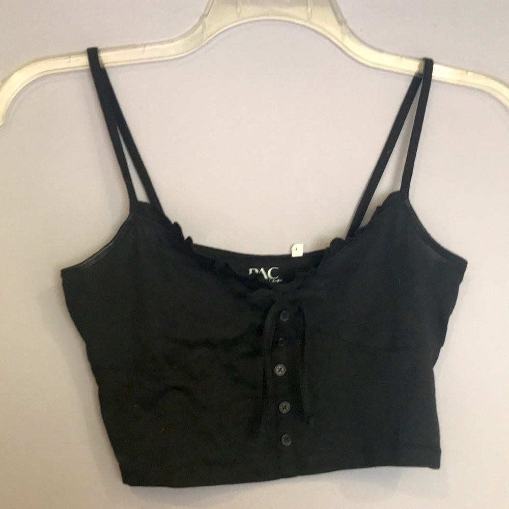 black cropped tank